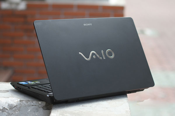 5 'terrible' 3D laptops are selling in Vietnam Picture 2