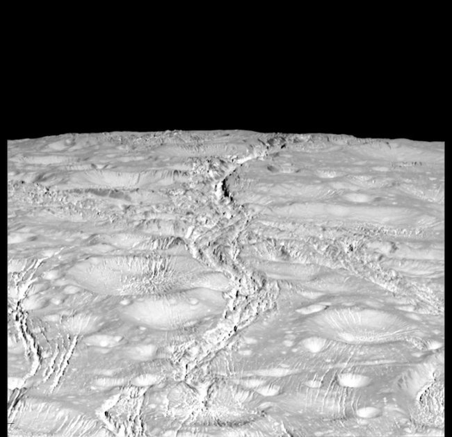 50 images of Saturn's Enceladus moon - where life can exist (Part 1) Picture 10