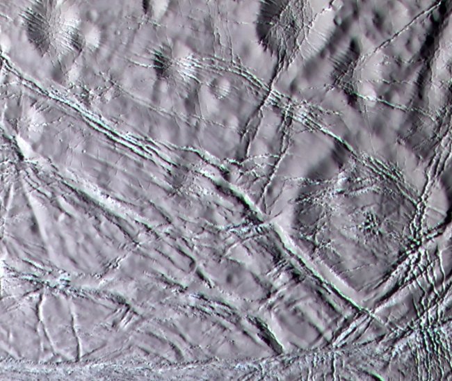 50 images of Saturn's Enceladus moon - where life can exist (Part 2) Picture 18