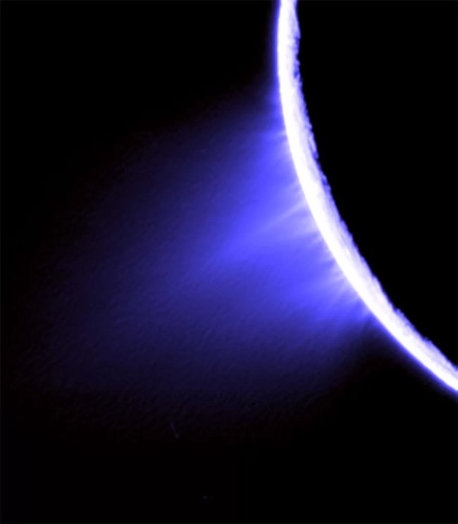 50 images of Saturn's Enceladus moon - where life can exist (Part 2) Picture 9