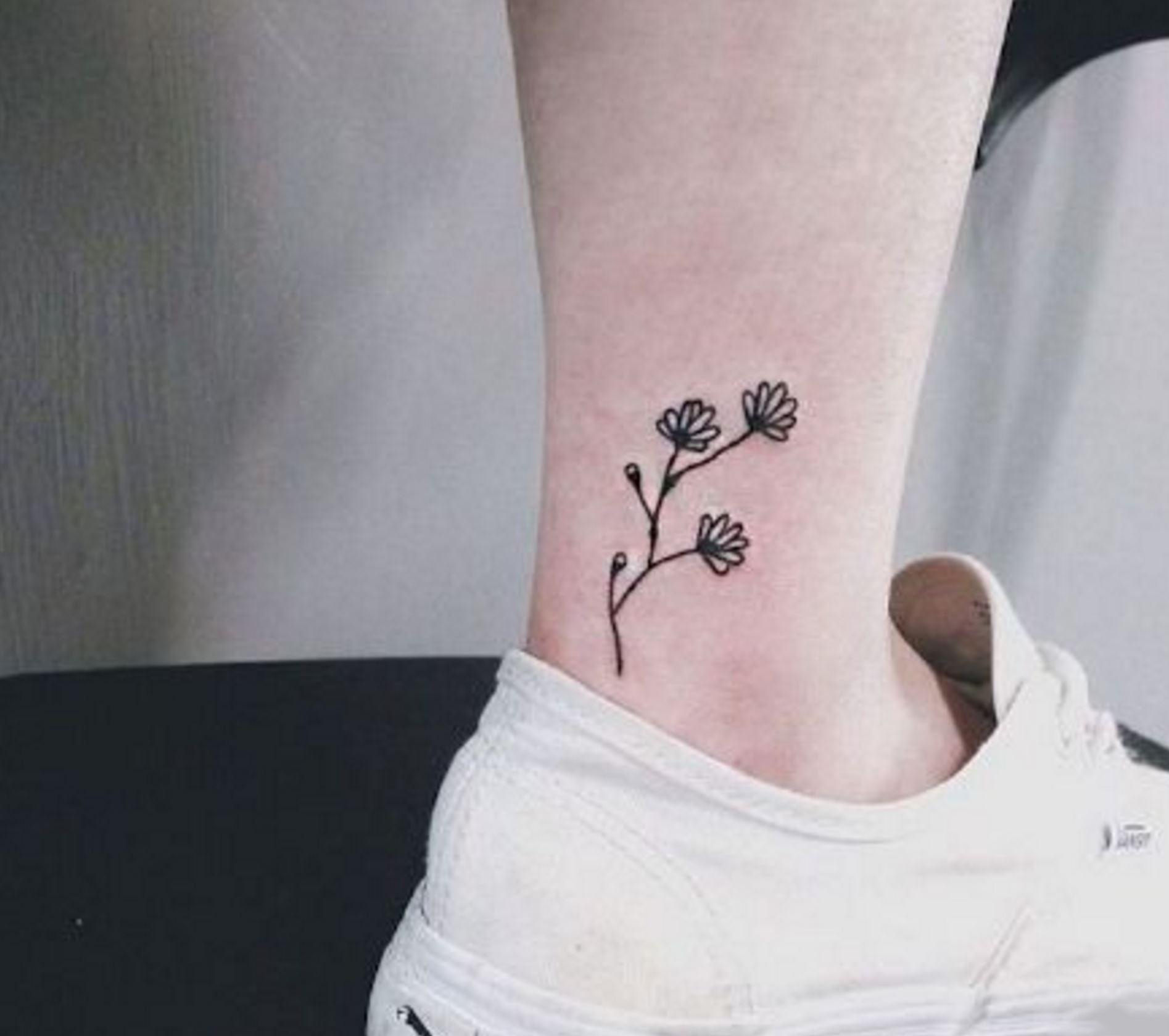 50+ the most beautiful mini tattoos Picture 25