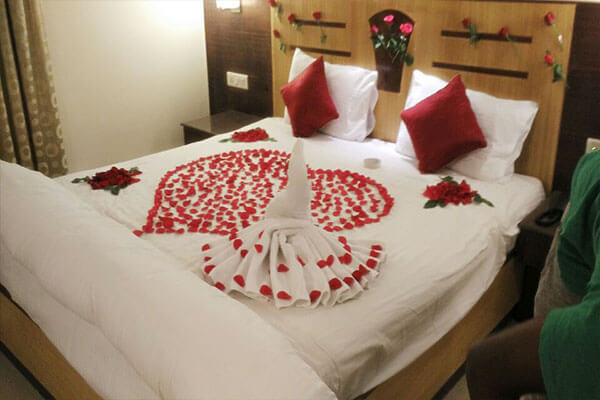 50+ Very beautiful wedding room decor templates Picture 47