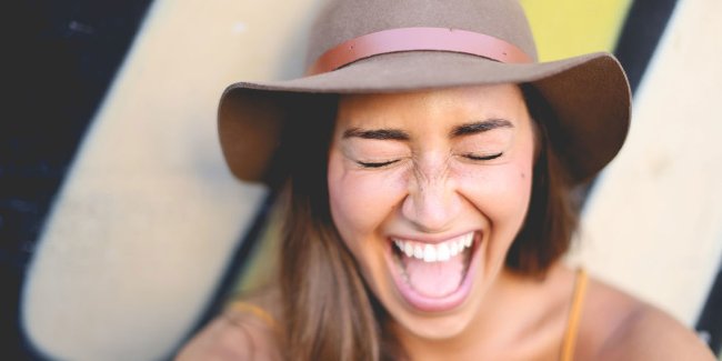 6 actions create the most powerful attraction in the opponent's eyes Picture 5