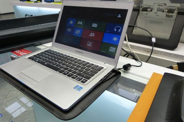 6 outstanding advantages of Ultrabook compared to MacBook Air 2012 Picture 4