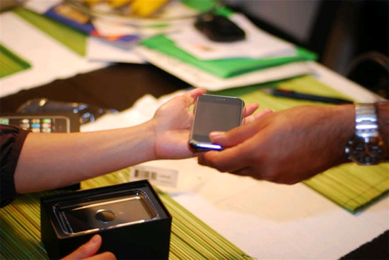 6 steps not to be missed when choosing to buy an old iPhone Picture 5