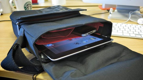 7 habits easy to damage technology equipment Picture 3