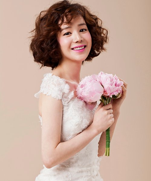 7 most beautiful hairstyles for brides on wedding day Picture 17