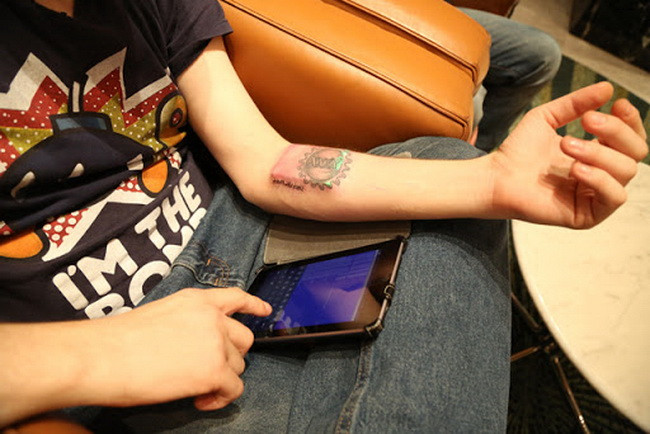 7 people have 'hacked' their own bodies to have the same power as machines Picture 6