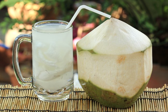 8 great benefits of coconut water you may not know yet Picture 2