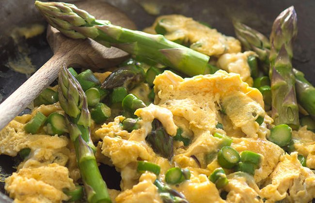 8 habits when processing eggs harmful to health you need to quit immediately Picture 4