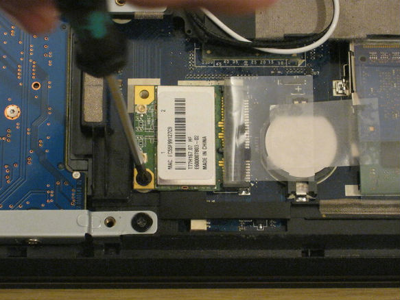 9 basic steps to replace, upgrade Wifi card on Laptop Picture 7