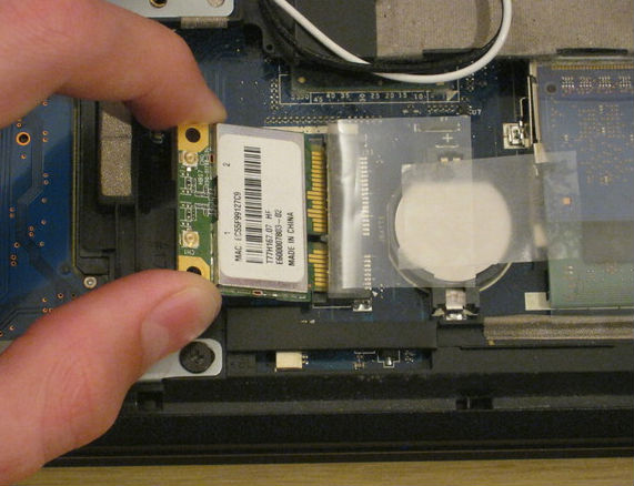 9 basic steps to replace, upgrade Wifi card on Laptop Picture 8