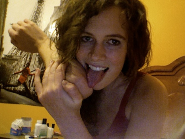 9 bizarre human abilities that only 10% of the population can do Picture 3