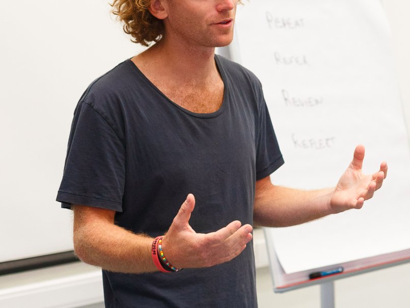 9 misbehavior in the interview makes you 'out' immediately Picture 8