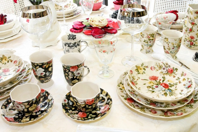 9 things to avoid putting in the microwave in any form Picture 8