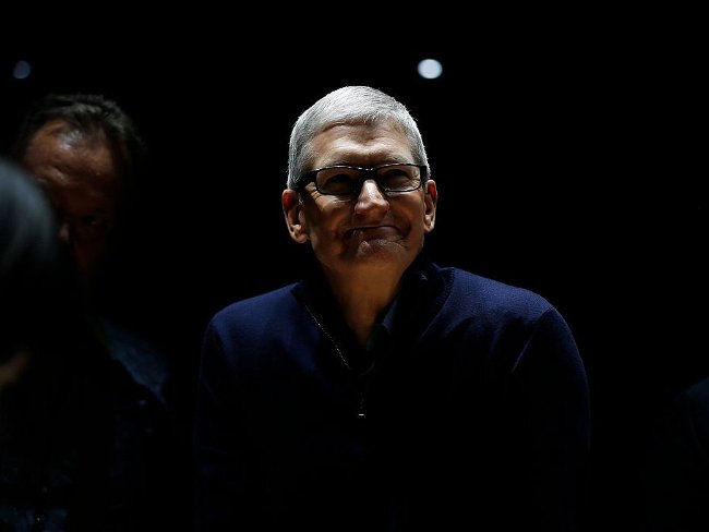 A normal working day of CEO Tim Cook - the powerful man behind the iPhone X costs thousands of dollars Picture 12