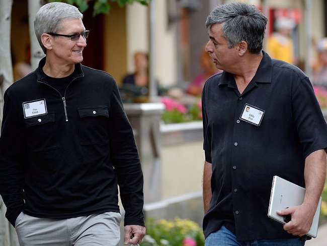 A normal working day of CEO Tim Cook - the powerful man behind the iPhone X costs thousands of dollars Picture 6