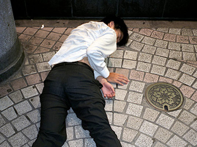 A series of photographs faithfully depicting Japan's harshest working culture Picture 11