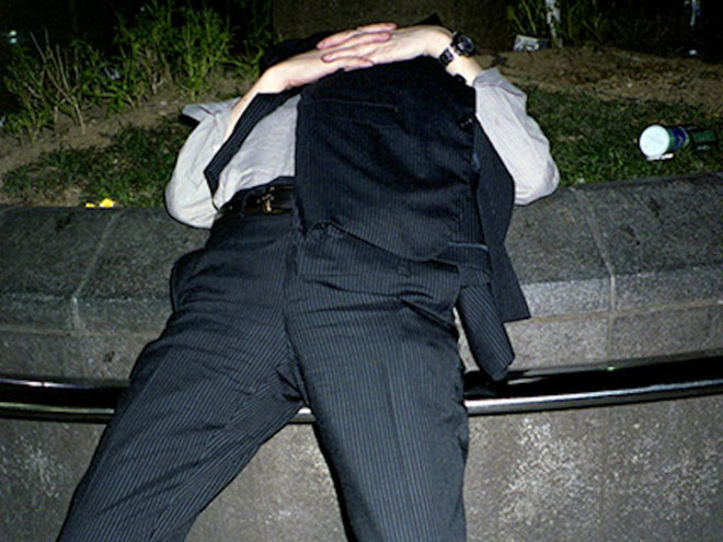 A series of photographs faithfully depicting Japan's harshest working culture Picture 22