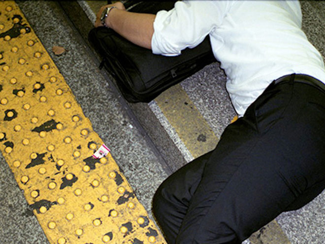 A series of photographs faithfully depicting Japan's harshest working culture Picture 23