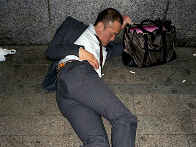 A series of photographs faithfully depicting Japan's harshest working culture Picture 3