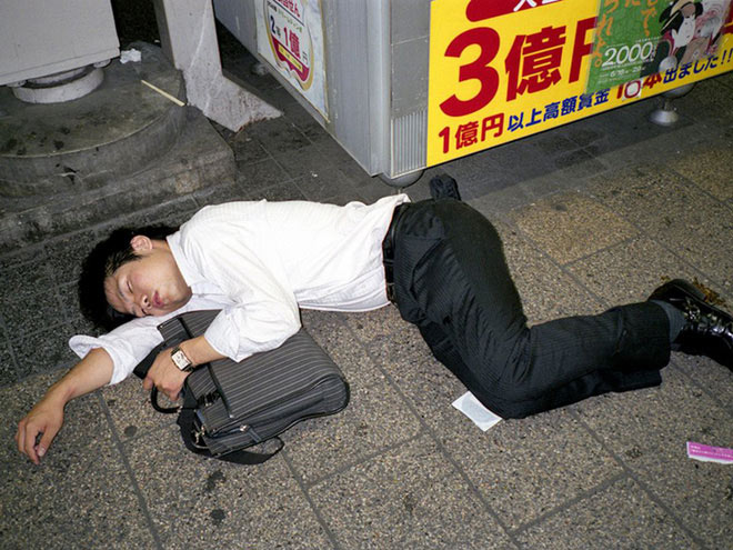 A series of photographs faithfully depicting Japan's harshest working culture Picture 33