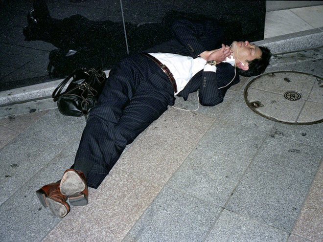 A series of photographs faithfully depicting Japan's harshest working culture Picture 4