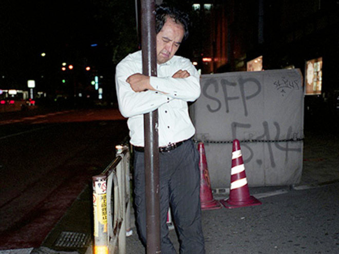 A series of photographs faithfully depicting Japan's harshest working culture Picture 7