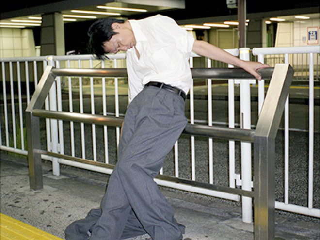 A series of photographs faithfully depicting Japan's harshest working culture Picture 9