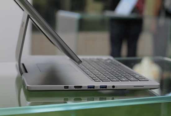 Acer Aspire R7 - Ultrabook 'exclusive' design Picture 5