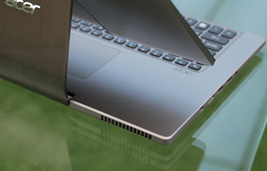 Acer Aspire R7 - Ultrabook 'exclusive' design Picture 6