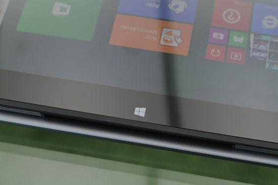 Acer Aspire R7 - Ultrabook 'exclusive' design Picture 9