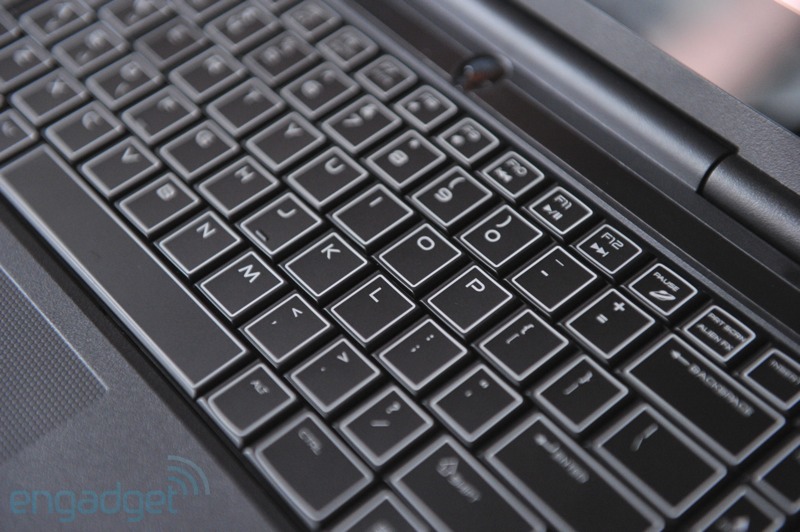 Actual photo of the 'giants' Alienware M18x Picture 5