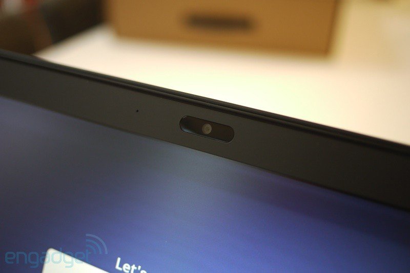 Actual photos of Google Cr-48, laptop running Chrome OS Picture 22