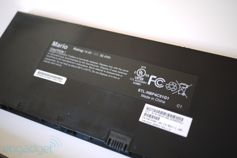 Actual photos of Google Cr-48, laptop running Chrome OS Picture 6