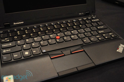 Add netbook with ThinkPad brand Picture 2