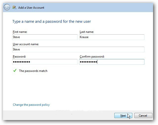 Add or remove user accounts for Windows Home Server 2011 Picture 3