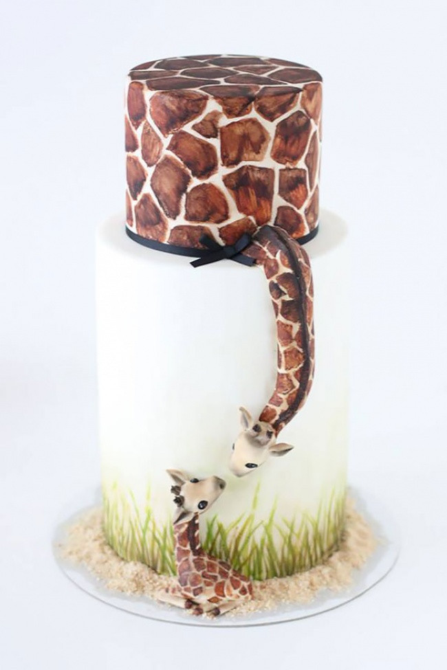 Admire 24 birthday cakes 'can't eat because it's so beautiful' Picture 9