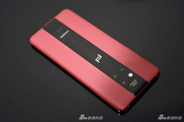 Admire Mate 20 RS Porsche Design, Huawei's high-end smartphones cost up to 50 million Picture 3
