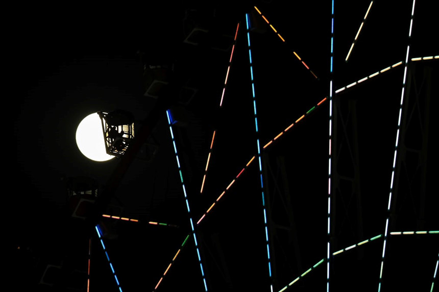 Admire the beautiful super moon image in the sky of Vietnam and the world Picture 19