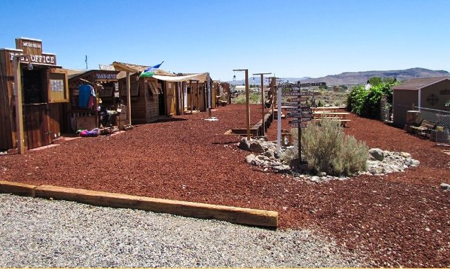 Admire the beauty of 10 tiny countries in the world Picture 8