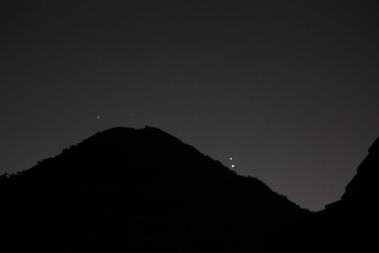 Admire the rare moment Venus and Jupiter 'meet' each other in the sky Picture 5