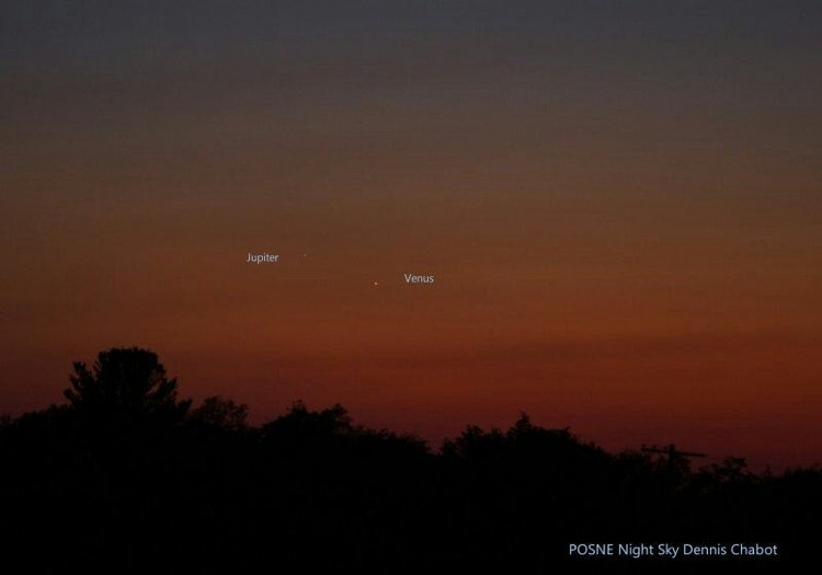 Admire the rare moment Venus and Jupiter 'meet' each other in the sky Picture 9