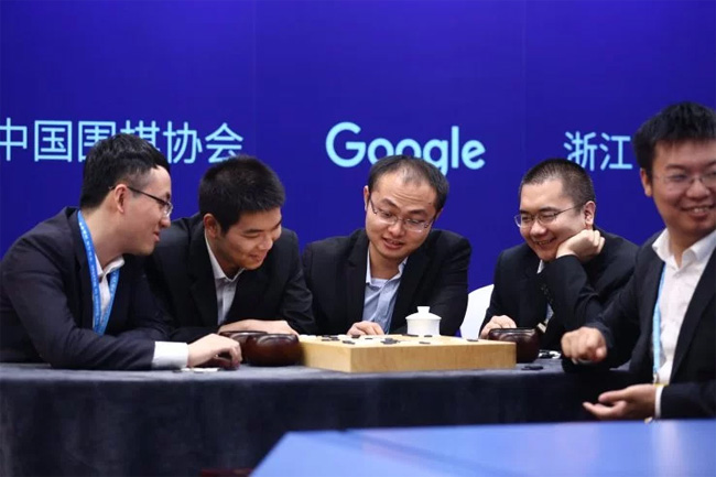 AlphaGo continues to prove its unbeaten ability in Go Picture 1