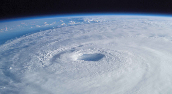 American scientist proposed the idea of ​​destroying super typhoons with nuclear bombs Picture 3