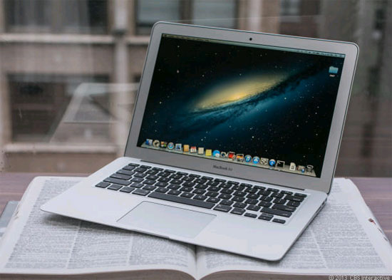 Apple is about to crash crashes on MacBook Air 2013 Picture 1