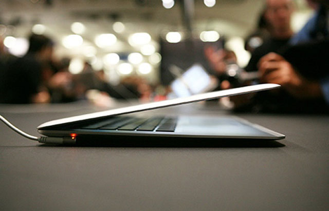 Apple postponed the Macbook Air launch to complete Lion OS Picture 1