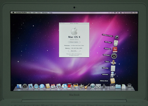 Apple's strange MacBook appeared in Vietnam Picture 10