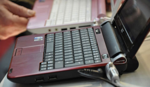 Aspire One D150 show Picture 13