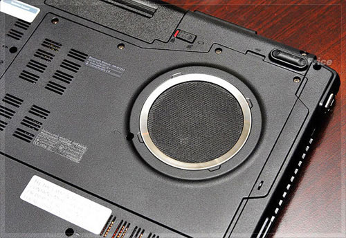 Asus 3D laptop 'show off' Picture 16